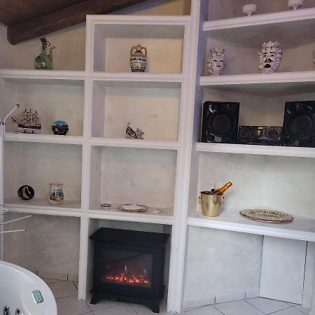 Josephine'S Cottage Мистербианко Екстериор снимка